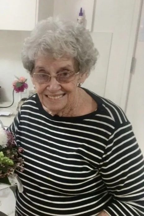 Memorial photo of Lenore Ann Porteous