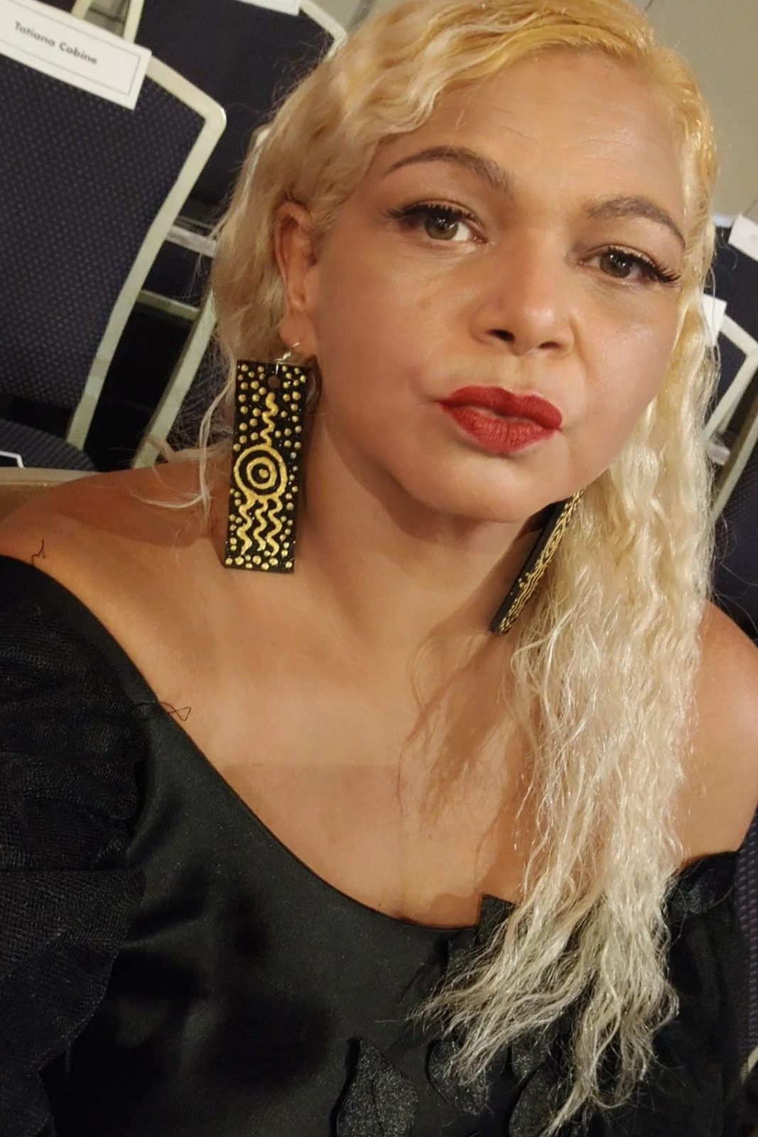 Memorial photo of Shontaine Louise Roma-Johnson